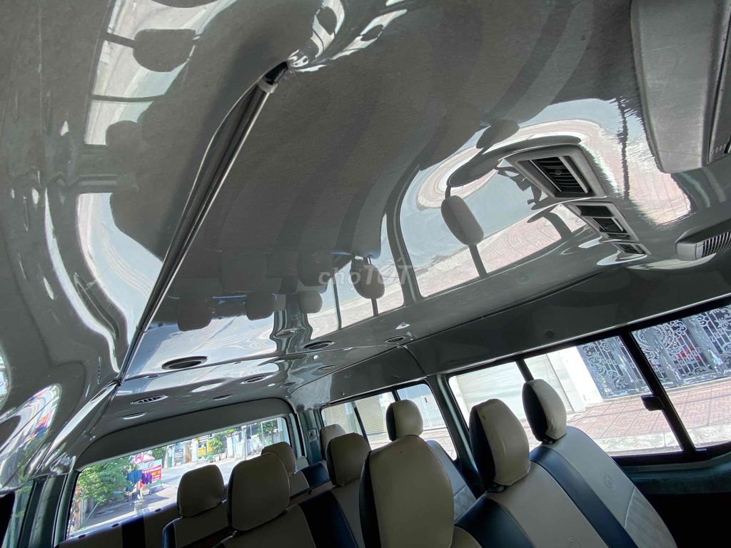 Toyota Hiace 2011 16 chỗ Xám bạc may dầu. Mua bán Ô tô tại Thành phố Thủ Đức Tp Hồ Chí Minh được đăng bởi dvvt kỳ phương  hình 10