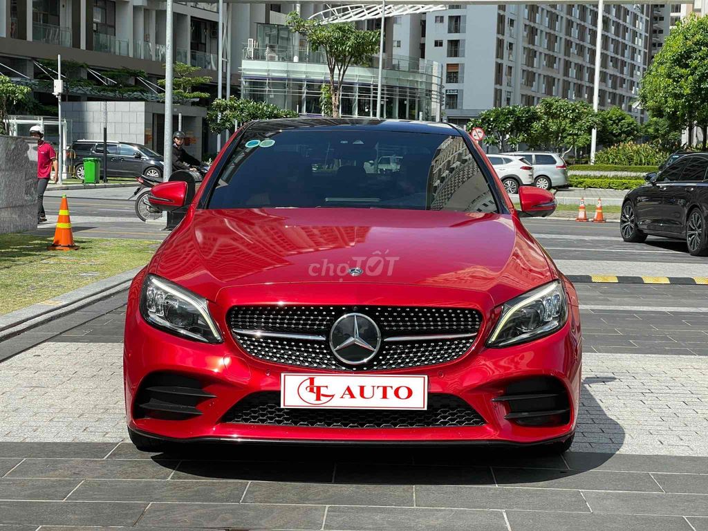 Mercedes C300 AMG model 2021 đỏ nâu cực đẹp