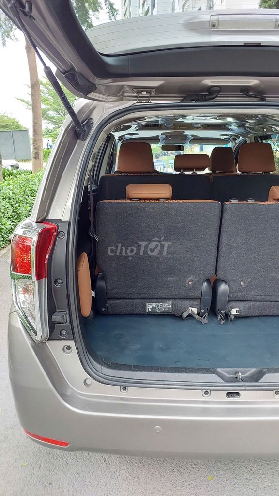 Xe Innova gia đình màu nâu đồng đời 2019. Mua bán Ô tô tại Quận Gò Vấp Tp Hồ Chí Minh được đăng bởi Anh Danh hình 13