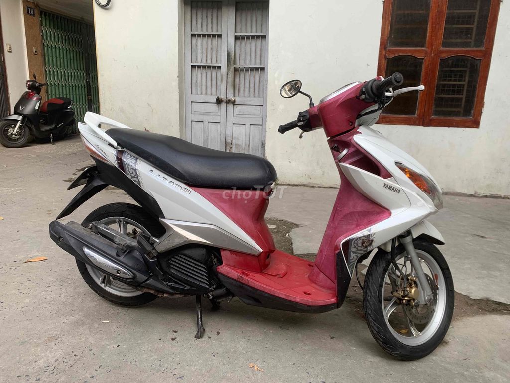 Xe Yamaha Luvias RS 125cc màu trắng. Mua bán Xe máy tại Quận Hai Bà Trưng Hà Nội được đăng bởi Nguyễn Đức Quang hình 3