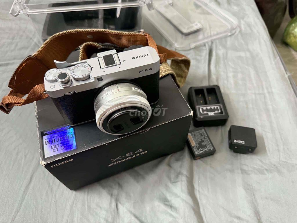 Máy ảnh Fujifilm X-E4 Bạc, Đen. Mua bán Máy ảnh, Máy quay tại Quận 3 Tp Hồ Chí Minh được đăng bởi Phú Sĩ hình 1