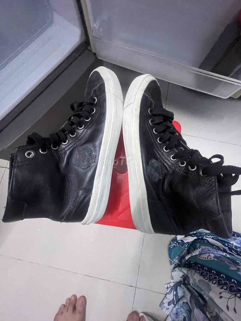 Giày cao cổ Kenzo Da thật size 40 Đen chính hãng. Mua bán Giày dép tại Quận 3 Tp Hồ Chí Minh được đăng bởi HÀNG HIỆU giá iêu thương hình 1