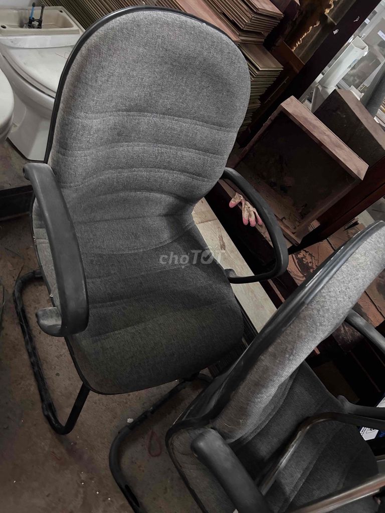Ghế văn phòng Hòa Phát chân quỳ. Mua bán Đồ dùng văn phòng tại Huyện Hoài Đức Hà Nội được đăng bởi Tú Anh hình 1