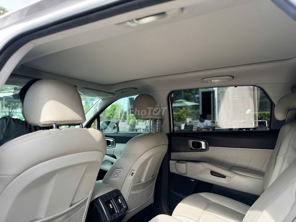 Kia Sorento 2022 Signature 2.2 AT AWD 43000 km. Mua bán Ô tô tại Thành phố Thủ Đức Tp Hồ Chí Minh được đăng bởi Đức Tứ Bánh hình 16