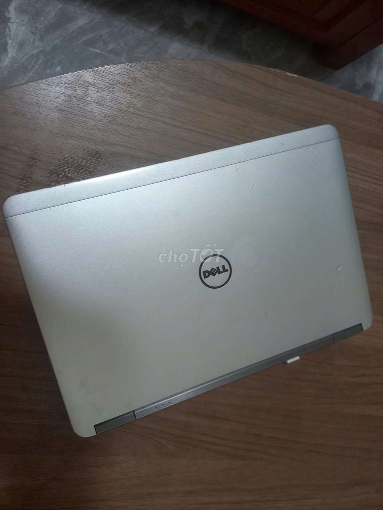Dell Latitude E i5 8GB SSD Bạc. Mua bán Laptop tại Huyện Hoài Đức Hà Nội được đăng bởi mạnh phí hình 1