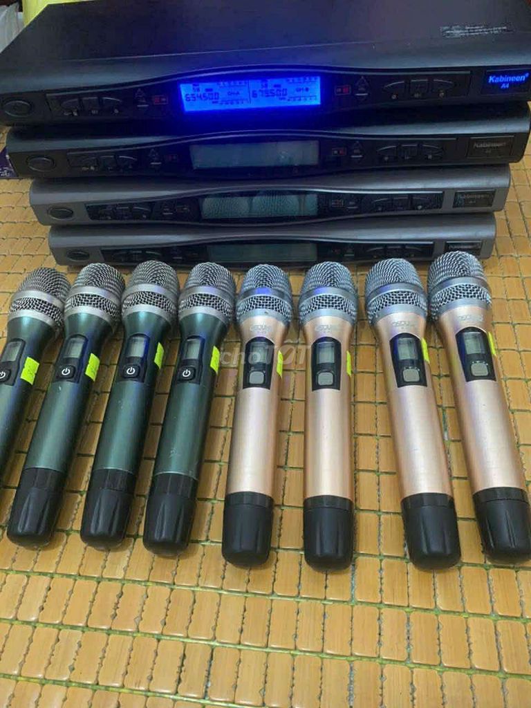 Micro không dây 790 Vàng đồng, Xám Karaoke. Mua bán Tivi, Âm thanh tại Thị xã Tân Uyên Bình Dương được đăng bởi Thái Bình Dương hình 1
