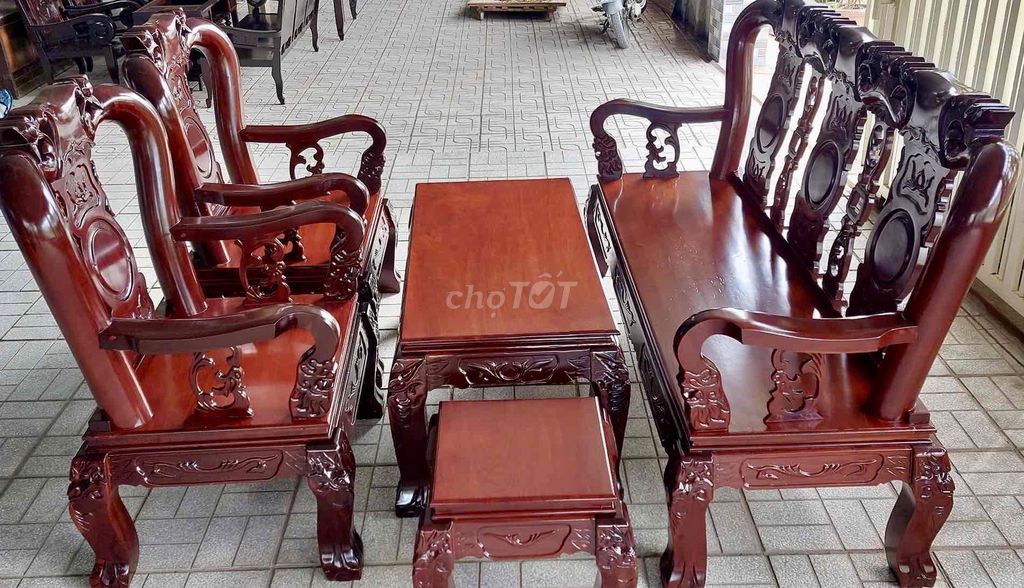 Bộ bàn ghế salon gỗ Nâu đỏ đã dùng. Mua bán Bàn ghế tại Thành phố Tây Ninh Tây Ninh được đăng bởi Ngân Gỗ Tây Ninh hình 1
