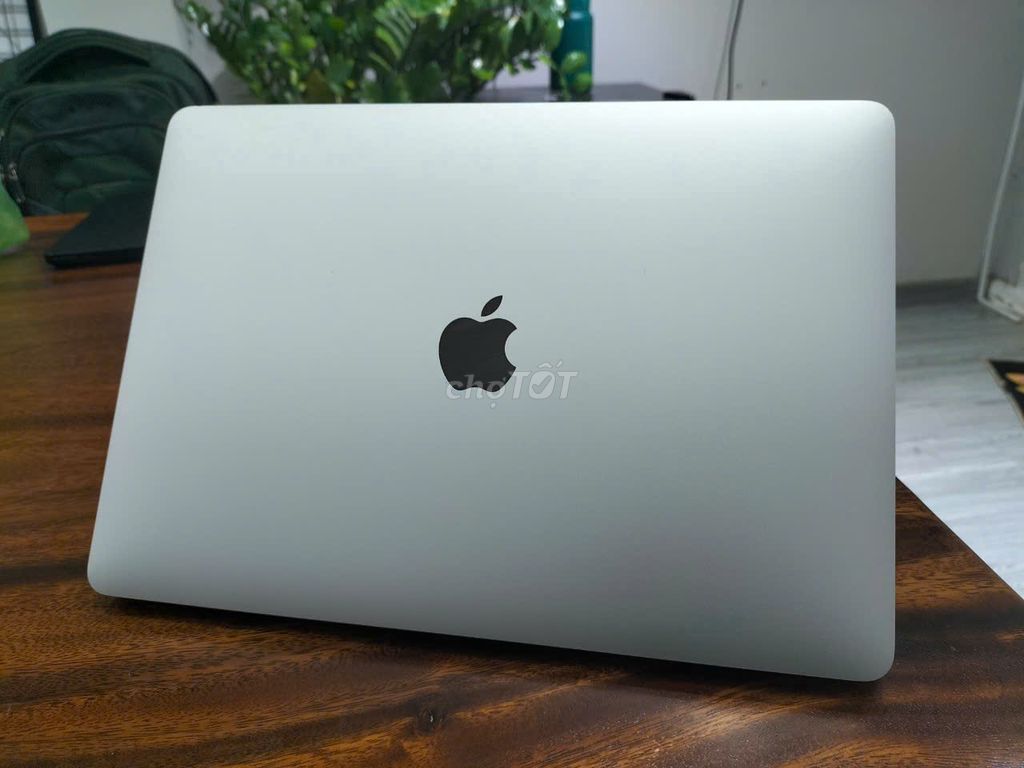 MACBOOK PRO 13 INCH 2019- 2020 99% VĂN PHÒNG MƯỢT