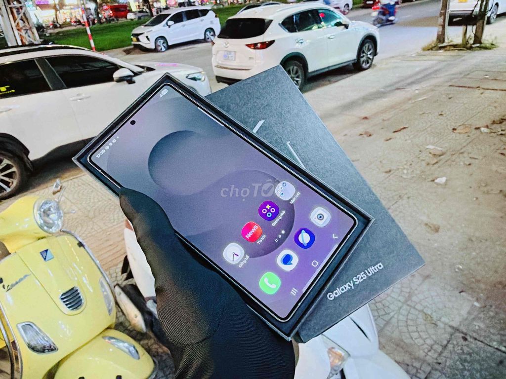 Samsung S25 Ultra 256G black VN fullbox likenew. Mua bán Điện thoại tại Quận Hải Châu Đà Nẵng được đăng bởi Hoàng Anh Tuấn hình 1
