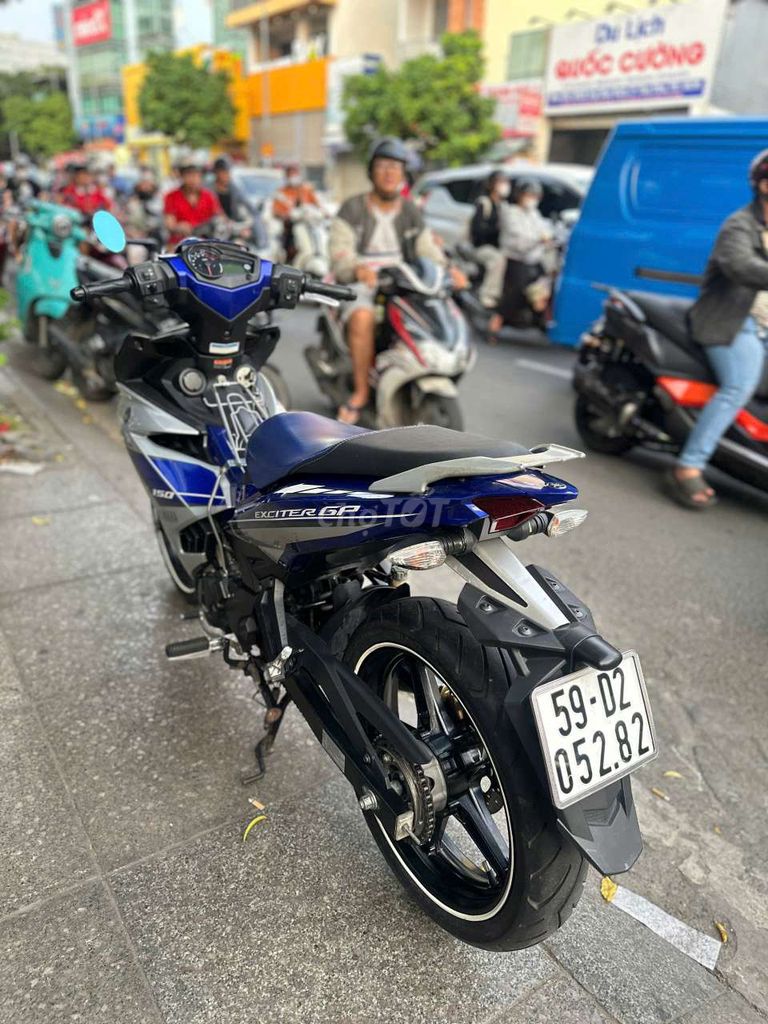Yamaha Exciter 150 2017 mới 90% bstp chính chủ. Mua bán Xe máy tại Quận Tân Phú Tp Hồ Chí Minh được đăng bởi Tuanduy hình 3