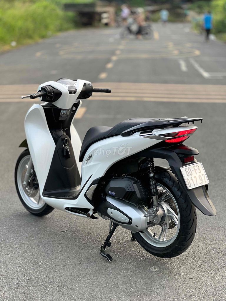 Shvn 125 Abs Trắng Đen 2021 Leng Keng Có Trả Góp🎉🎉. Mua bán Xe máy tại Thành phố Biên Hòa Đồng Nai được đăng bởi Xe Máy Phát Đồng hình 4