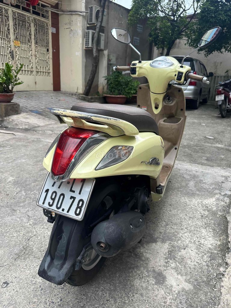 Nozza Fi 2012. máy êm ngon. BS 77 cavet đầy đủ. Mua bán Xe máy tại Quận Bình Thạnh Tp Hồ Chí Minh được đăng bởi Cửa hàng bán xe cũ hcm bình thạnh hình 3