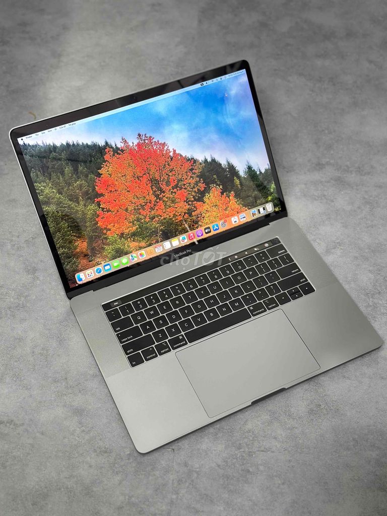 MacBook Pro 2019 15inch i7/16/512 vga 4gb pin 6k6