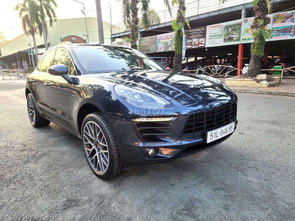 Porsche Macan fulloption, nhà trùm mền còn rất mới. Mua bán Ô tô tại Quận 10 Tp Hồ Chí Minh được đăng bởi Mỹ Linh hình 8