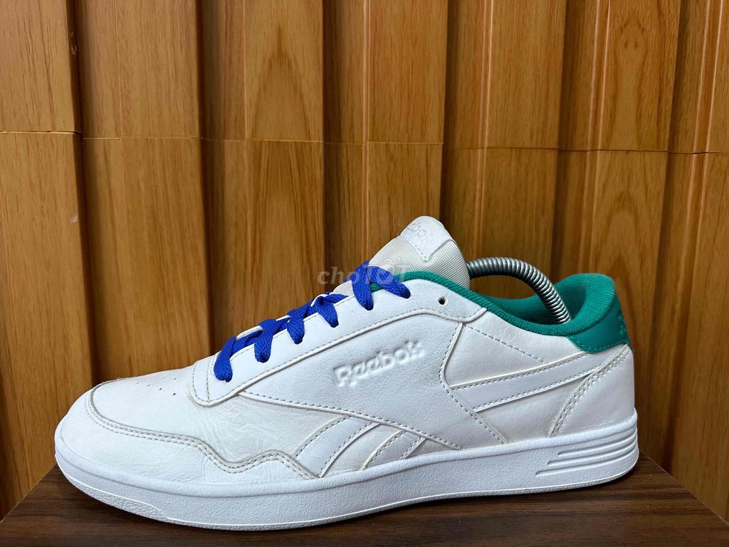 Giày Reebok size 42 chính hãng mới cứng zin 98%