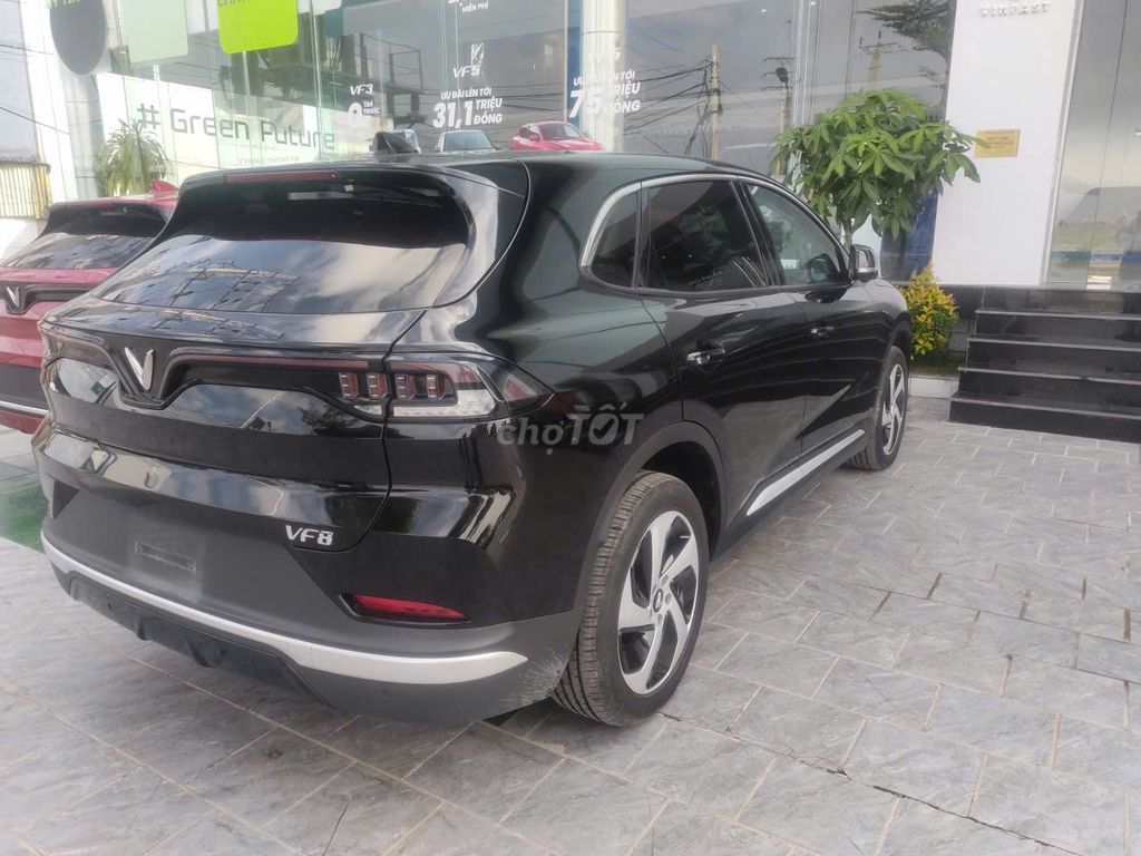 Vinfast VF8 Eco 2022 màu đen. Mua bán Xe điện tại Huyện Thường Tín Hà Nội được đăng bởi Nguyễn Tín hình 6