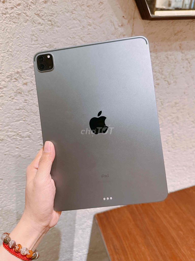 Apple iPad Pro M1 11 inch 128GB Zin Áp Pin 89%. Mua bán Máy tính bảng tại Quận 3 Tp Hồ Chí Minh được đăng bởi Kim Thanh  hình 1