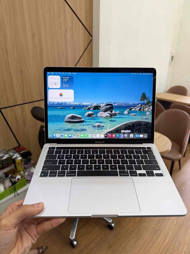 Apple Macbook Pro M2 8GB/256GB Bạc. Mua bán Laptop tại Thành phố Buôn Ma Thuột Đắk Lắk được đăng bởi Nguyễn Hữu Duy hình 1