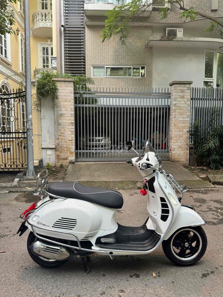 Chính chủ bán vespa gts 125 2017. Mua bán Xe máy tại Quận Cầu Giấy Hà Nội được đăng bởi Nguyễn việt  hình 7