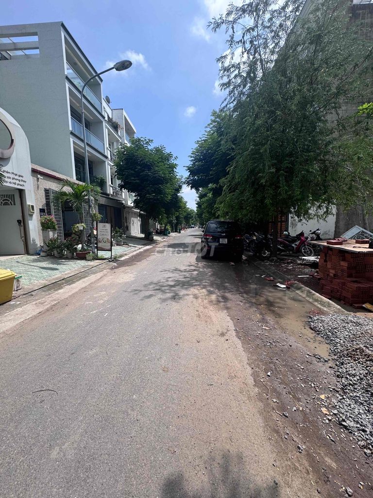 ngay Trường đại học văn Lang 18.5tr Kinh doanh tự do