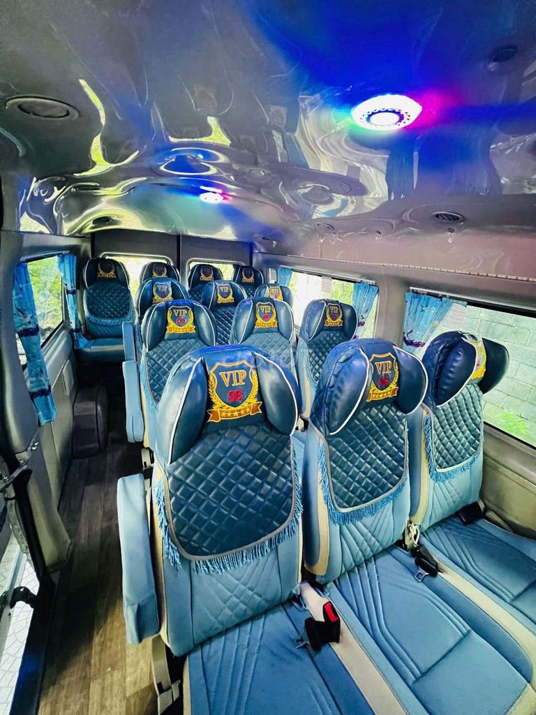 Ford Transit 2017 16 chỗ 190000 km Trắng. Mua bán Phương tiện khác tại Thành phố Dĩ An Bình Dương được đăng bởi Viet Duc hình 9