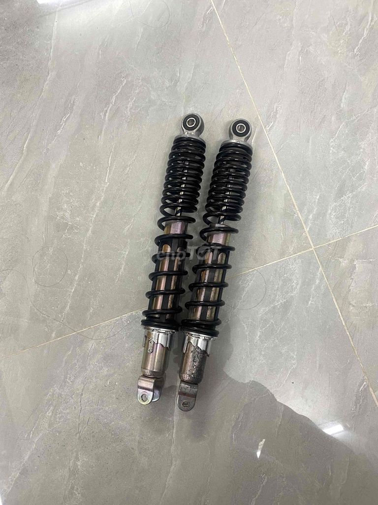 Phuộc xe máy SH Đen Kim loại Đã sử dụng. Mua bán Phụ tùng xe tại Quận Phú Nhuận Tp Hồ Chí Minh được đăng bởi Dan hình 3