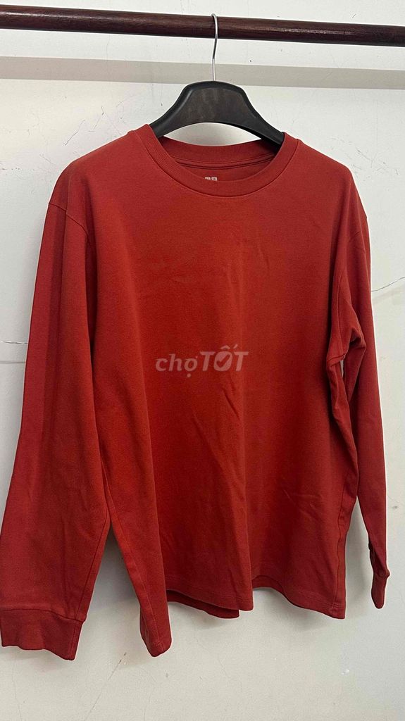 Áo sweater Uniqlo Nam Đỏ Bigsize. Mua bán Quần áo tại Quận 7 Tp Hồ Chí Minh được đăng bởi Triệu Thạnh Khang hình 1