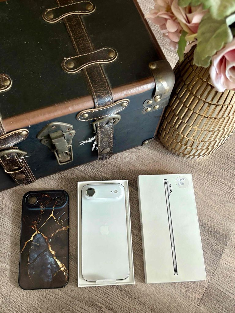 iphone Air 256G White ZP/A Likenew BH TGDĐ 3/2027. Mua bán Điện thoại tại Thành phố Thủ Đức Tp Hồ Chí Minh được đăng bởi Phạm Thái Mobile hình 1