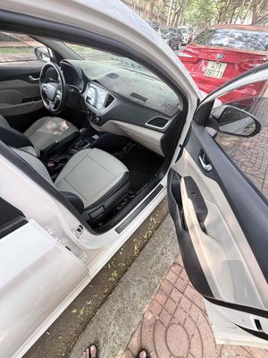 Hyundai Accent 2019 1.4 AT - 12 km