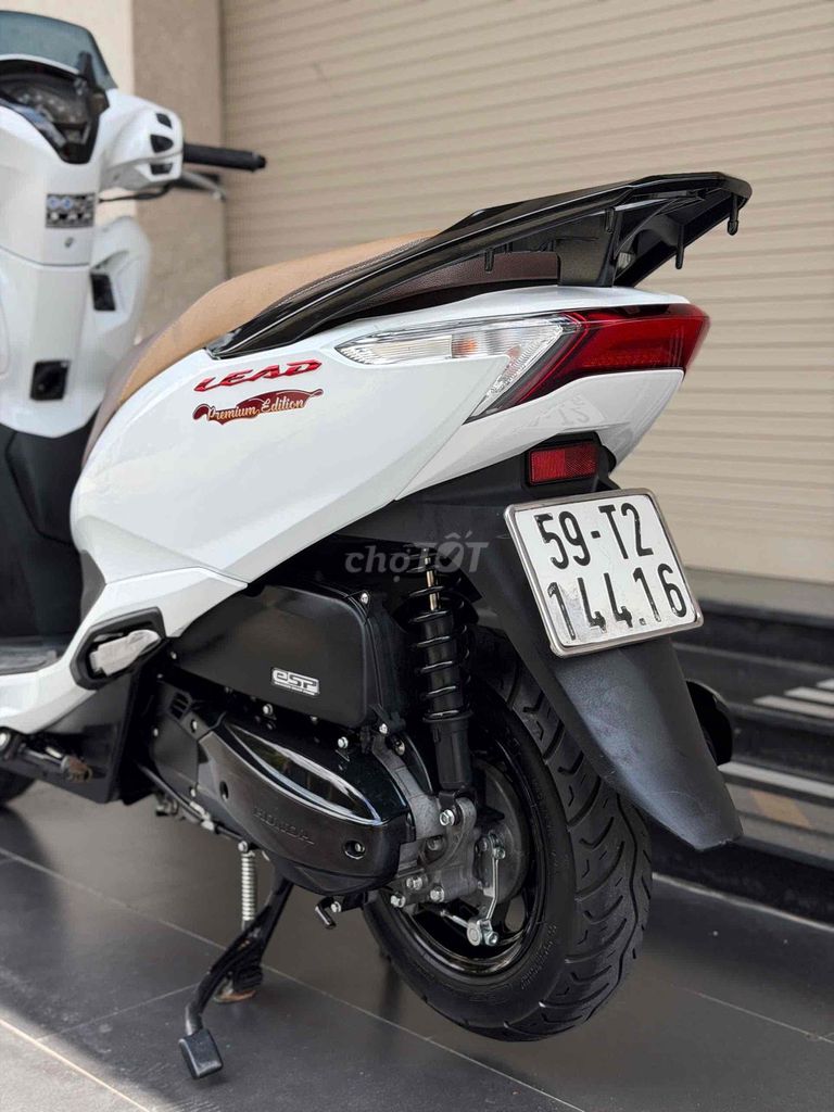 Honda Lead Premium Edition 2018 Белый 27000 км