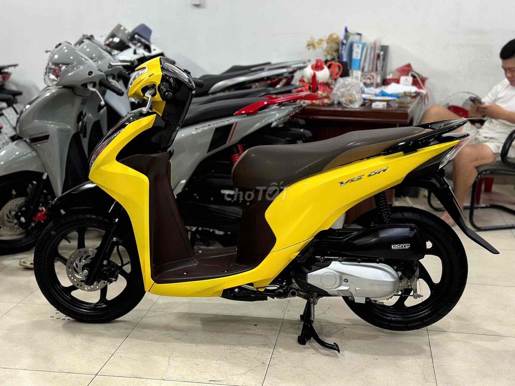 Honda Viosn 2020.BSTP.Chính chủ.Khoá Makey.. Mua bán Xe máy tại Quận 6 Tp Hồ Chí Minh được đăng bởi Cửa Hàng Xe Máy Hoà Bùi hình 7