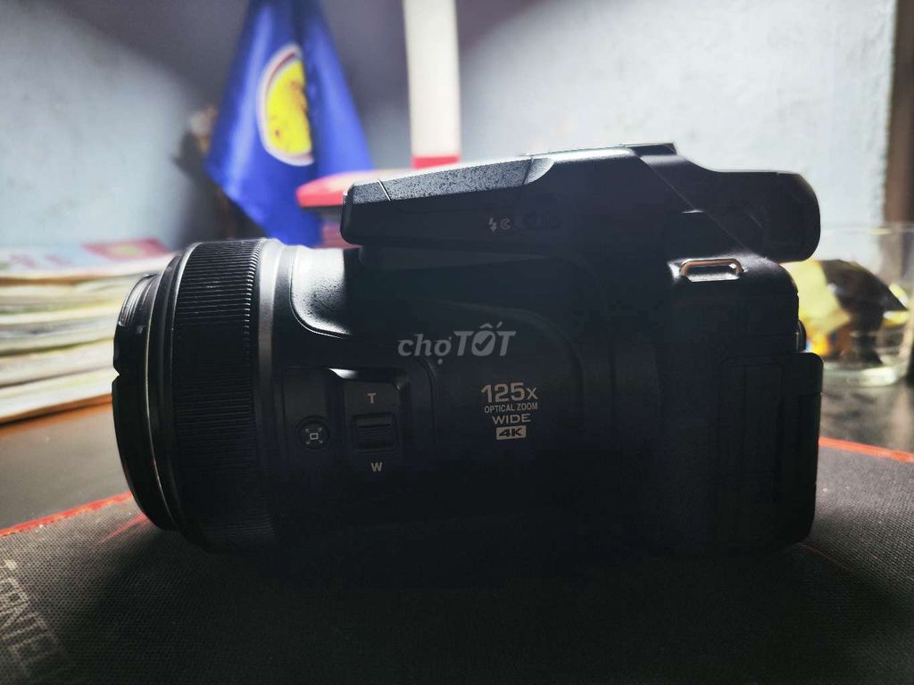 Máy ảnh Nikon P1000 siêu zoom 125x