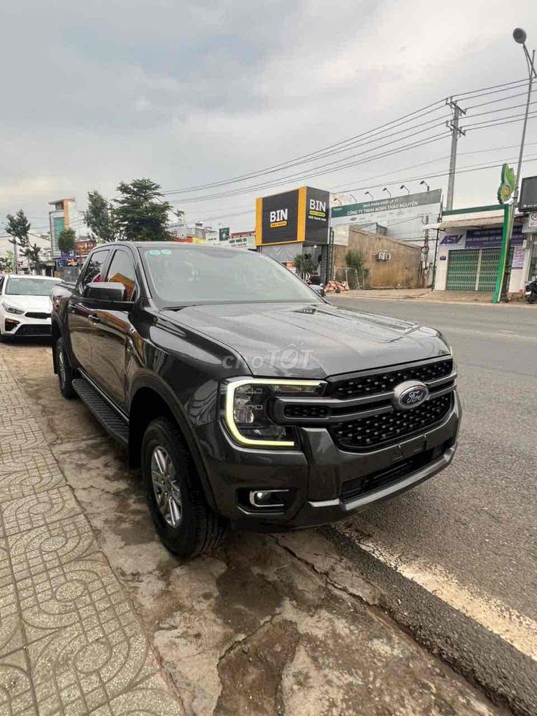 Ford Ranger 2024 XLS 2.0 4X2 AT - 62000 km. Mua bán Ô tô tại Huyện Đức Trọng Lâm Đồng được đăng bởi SALON ÔTÔ HOÀ THẮNG  hình 3