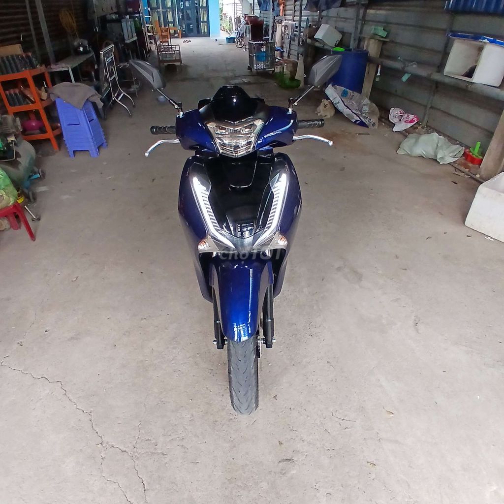 Honda SH 2017 màu Xanh 150i cbs. Mua bán Xe máy tại Thành phố Thủ Đức Tp Hồ Chí Minh được đăng bởi Vũ Nguyễn  hình 2