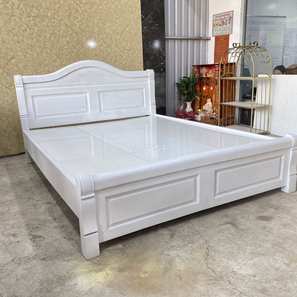 Giường gỗ tự nhiên 1m6x2m tân cổ điển màu trắng