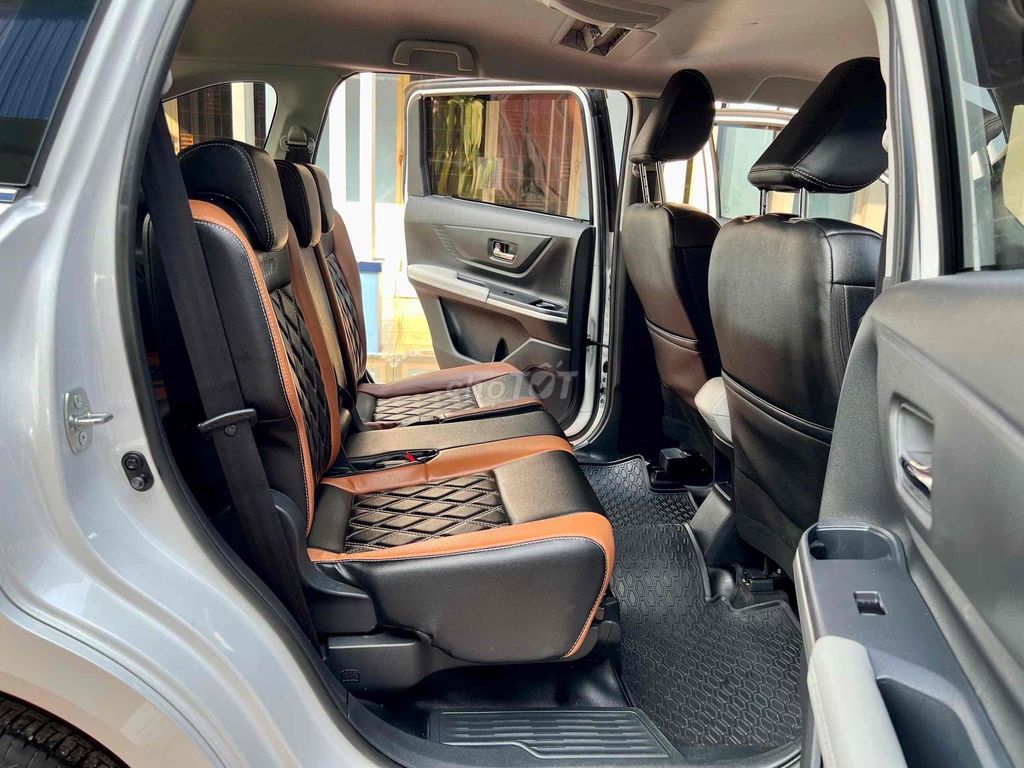 Veloz Cross 2023 Xe gia đình tphcm đi lướt. Mua bán Ô tô tại Huyện Hóc Môn Tp Hồ Chí Minh được đăng bởi Sao Mai Home Oto hình 5