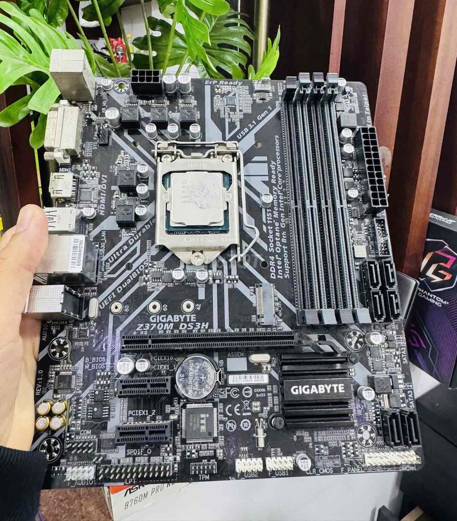 MainGigabyte Z370M-DS3H, i7 8700K. Mua bán Linh kiện (RAM, Card...) tại Quận 12 Tp Hồ Chí Minh được đăng bởi Anh Tuan hình 1