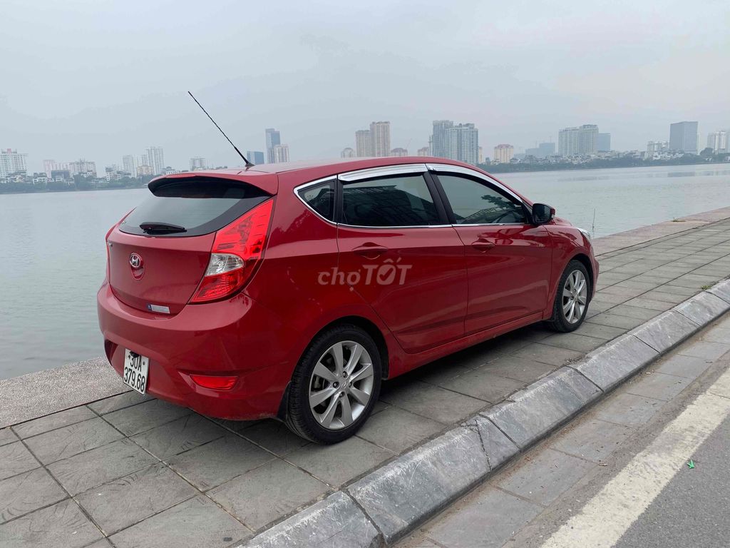 Hyundai Accent 2014 1.4 AT Hatchback nhập khẩu. Mua bán Ô tô tại Quận Tây Hồ Hà Nội được đăng bởi anh hữu hình 3