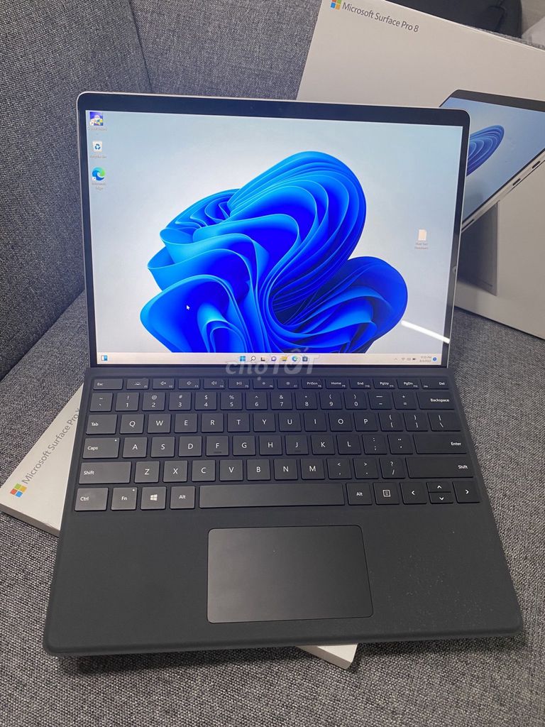 Surface Pro 8 i7 16GB/256GB hoàn hảo chức năng. Mua bán Laptop tại Quận Gò Vấp Tp Hồ Chí Minh được đăng bởi Linh Surface Bảo Bảo hình 1
