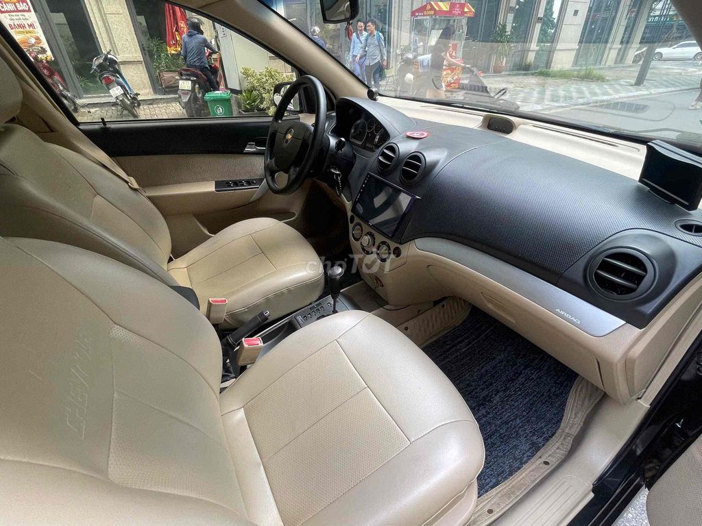 Chevrolet Aveo 2013 автомат чёрный 100000 км