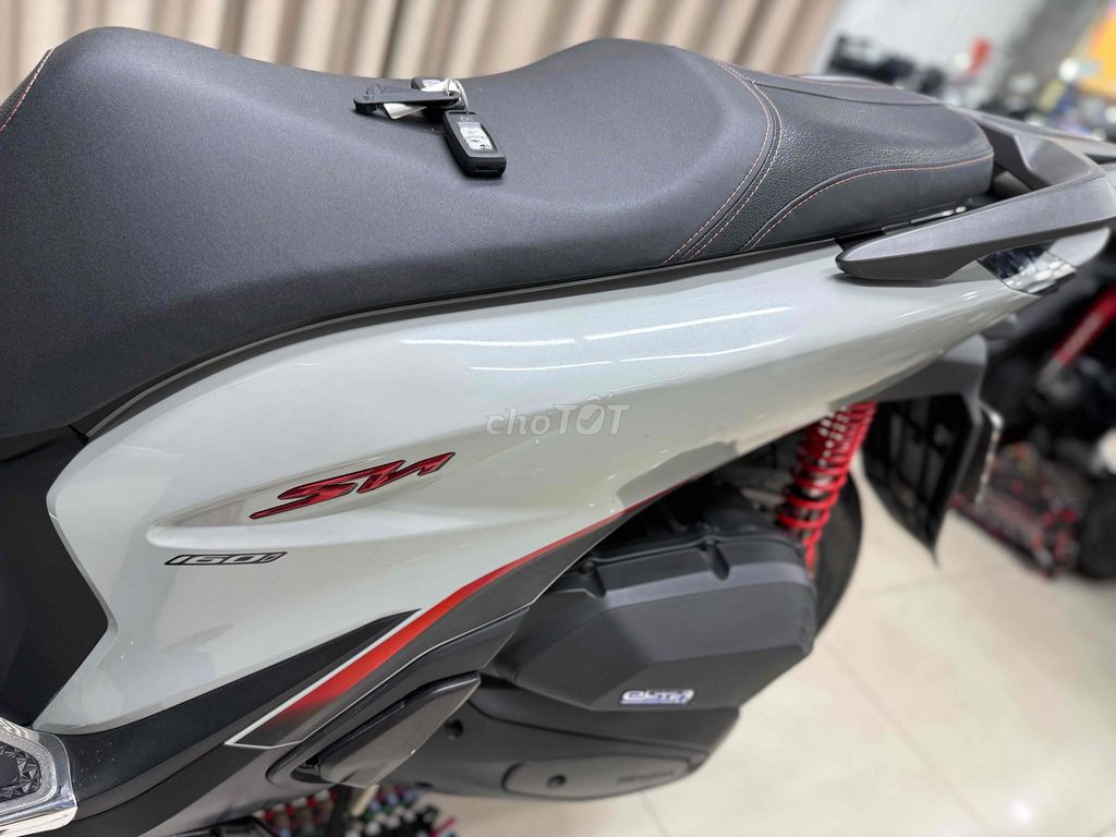 SH 160ABS cực đẹp chạy lướt vài ngàn km. Mua bán Xe máy tại Quận Thanh Khê Đà Nẵng được đăng bởi THẾ MẪN CHUYÊN XE LƯỚT CÓ BÁN TRẢ GÓP  hình 12