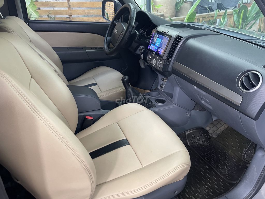 Ford Everest 2014 2.5L 4x2 MT - đẹp nguyên zin. Mua bán Ô tô tại Huyện Hóc Môn Tp Hồ Chí Minh được đăng bởi Song Hành hình 4