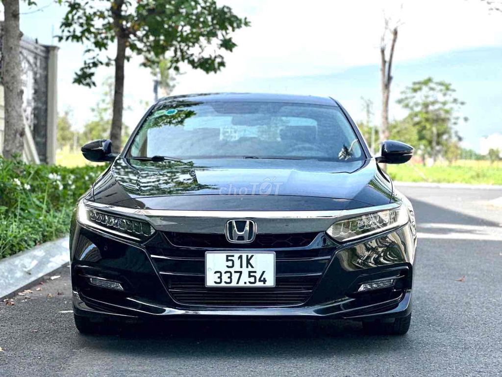 $TẶNG 8tr$ Honda Accord 2019 1.5 Turbo - 54000 km