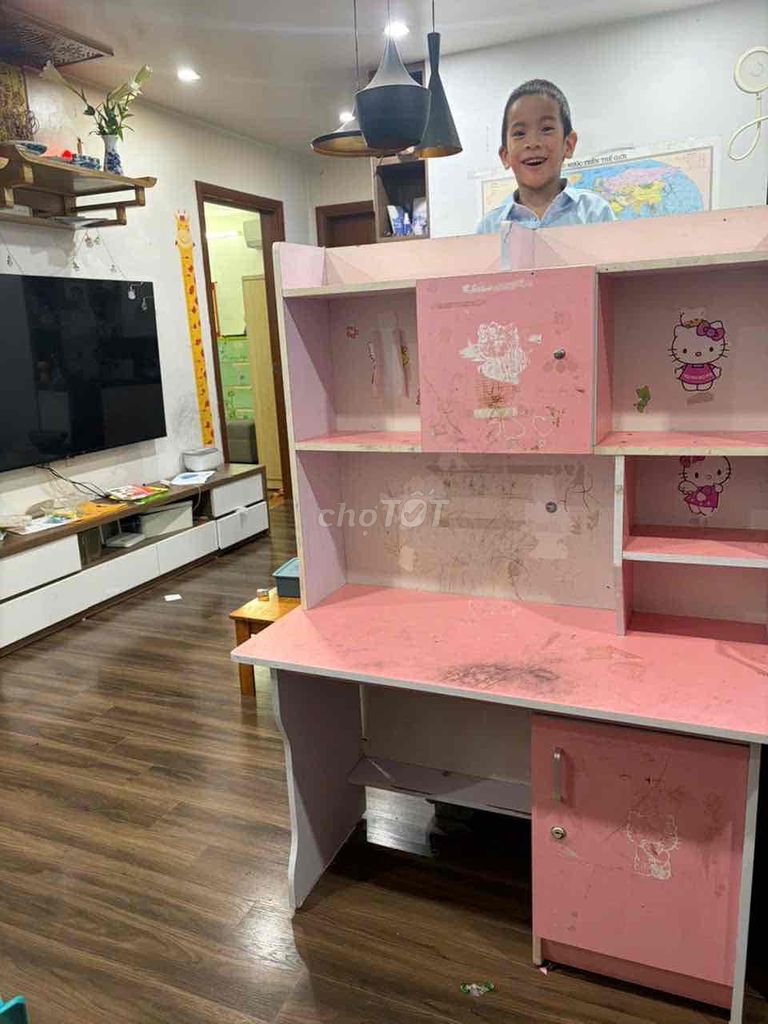 bàn học sinh tiểu học. Mua bán Bàn ghế tại Quận Hoàng Mai Hà Nội được đăng bởi Bùi thị Lan Phương hình 1