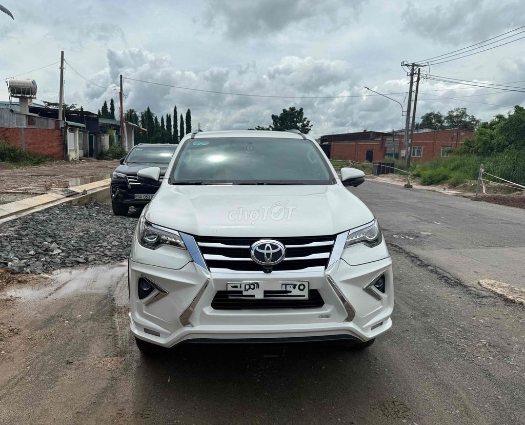 Toyota Fortuner 2018 2.8V 4x4 AT - 90000 km. Mua bán Ô tô tại Quận 12 Tp Hồ Chí Minh được đăng bởi Văn Bình hình 2