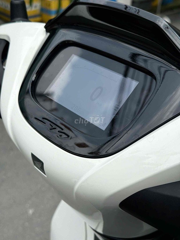 Honda SH 125i ABS 2026 Trắng đen odo: 800km