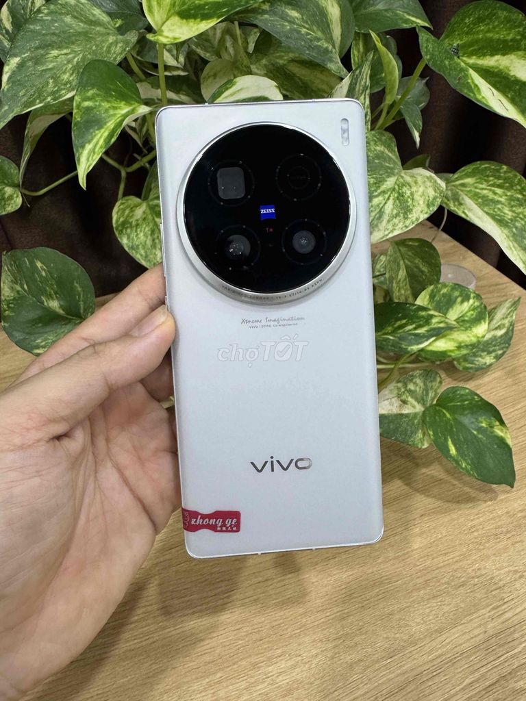 Vivo X100 Ultra 12/256 pin 100% sạc 33 lần CÓ COD. Mua bán Điện thoại tại Quận Hoàng Mai Hà Nội được đăng bởi Gia Vinh hình 1