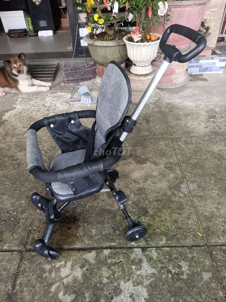 Xe đẩy em bé Hợp kim nhôm, gấp gọn.. Mua bán Mẹ và bé tại Quận Cẩm Lệ Đà Nẵng được đăng bởi Hoàng Tôn hình 1