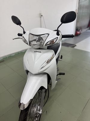 Honda Wave 110 màu Trắng