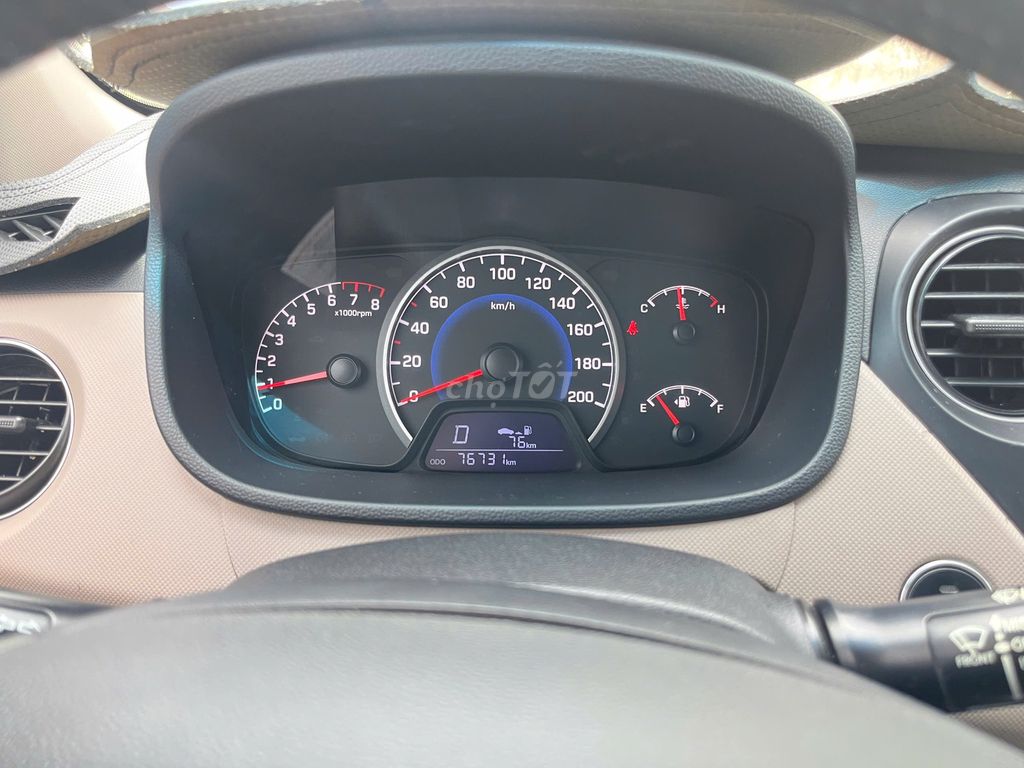 Hyundai Grand i10 2017 1.0 AT - 76000 km. Mua bán Ô tô tại Thành phố Thủ Đức Tp Hồ Chí Minh được đăng bởi Phố Tô hình 7